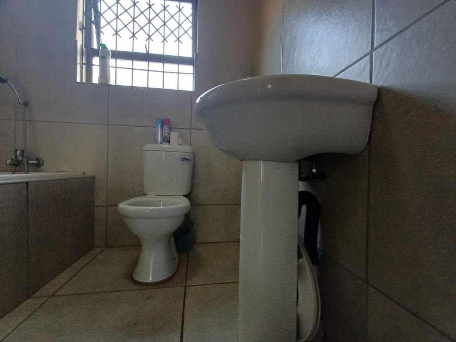 3 Bedroom Property for Sale in Ellaton North West